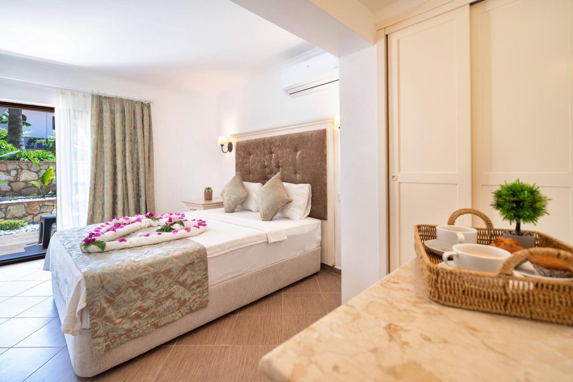 Ata Lagoon Beach Hotel Ölüdeniz Buitenkant foto