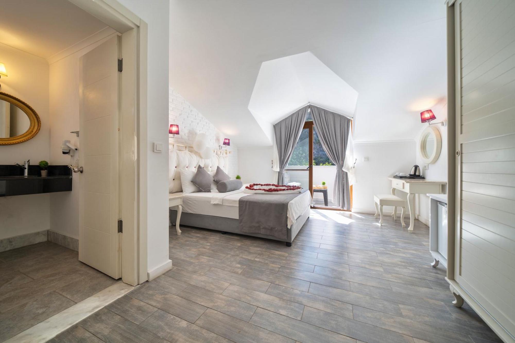 Ata Lagoon Beach Hotel Ölüdeniz Buitenkant foto